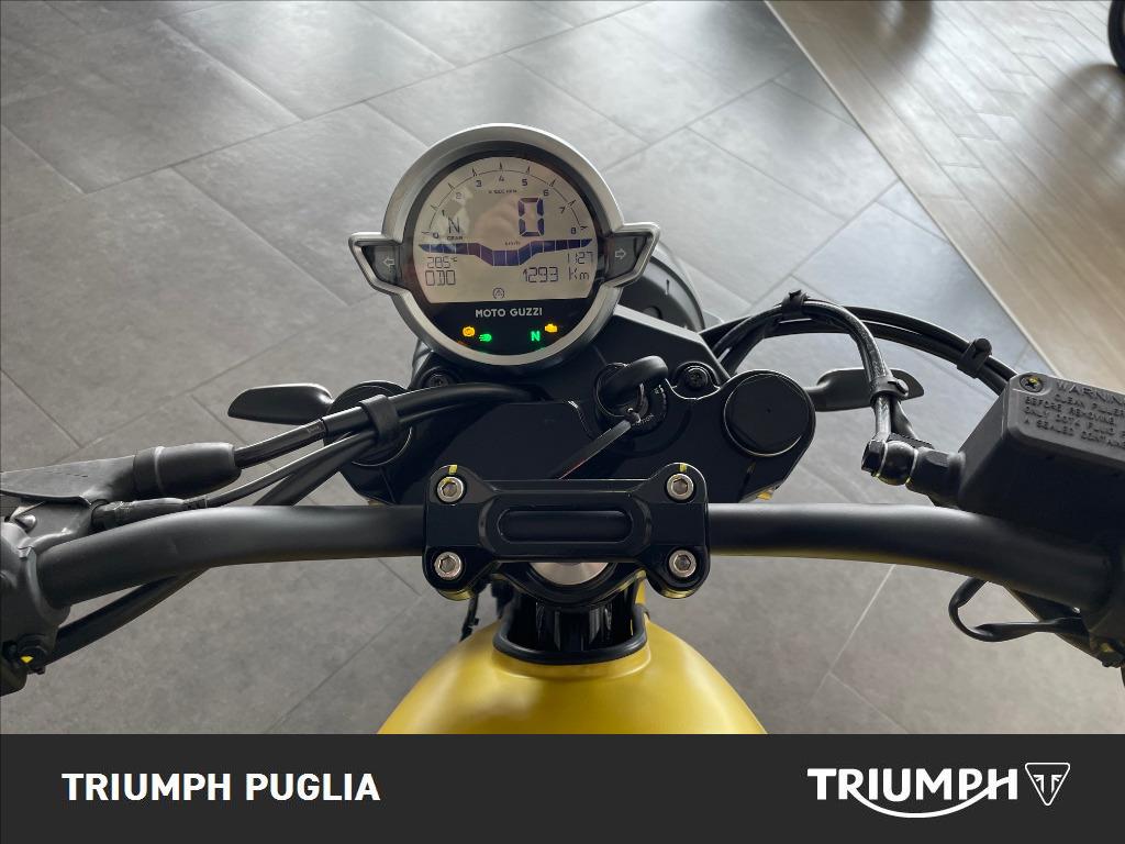MOTO GUZZI V7 850 Stone Abs