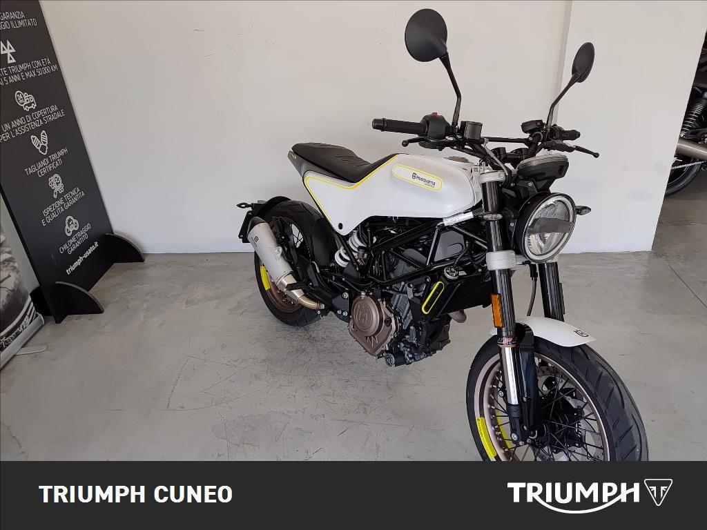 HUSQVARNA Svartpilen 401 4T