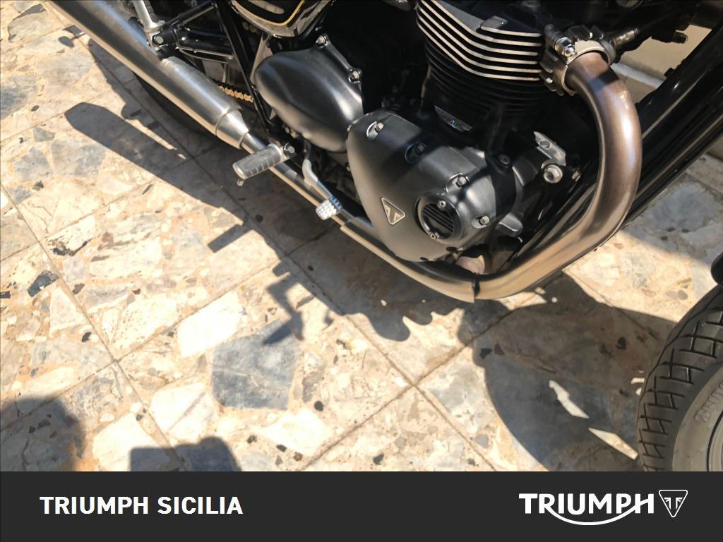 TRIUMPH Street Twin 900 