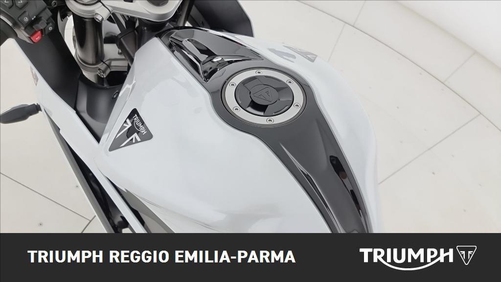 TRIUMPH Daytona 660 Abs
