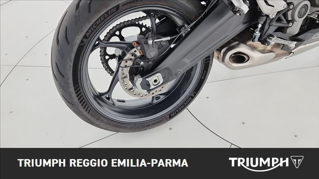 TRIUMPH Daytona 660 Abs