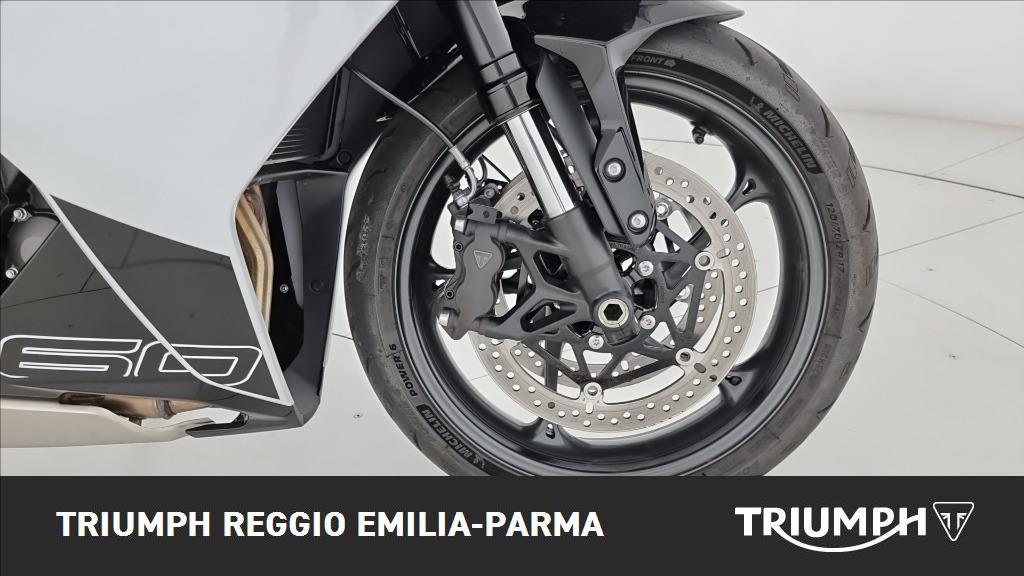 TRIUMPH Daytona 660 Abs