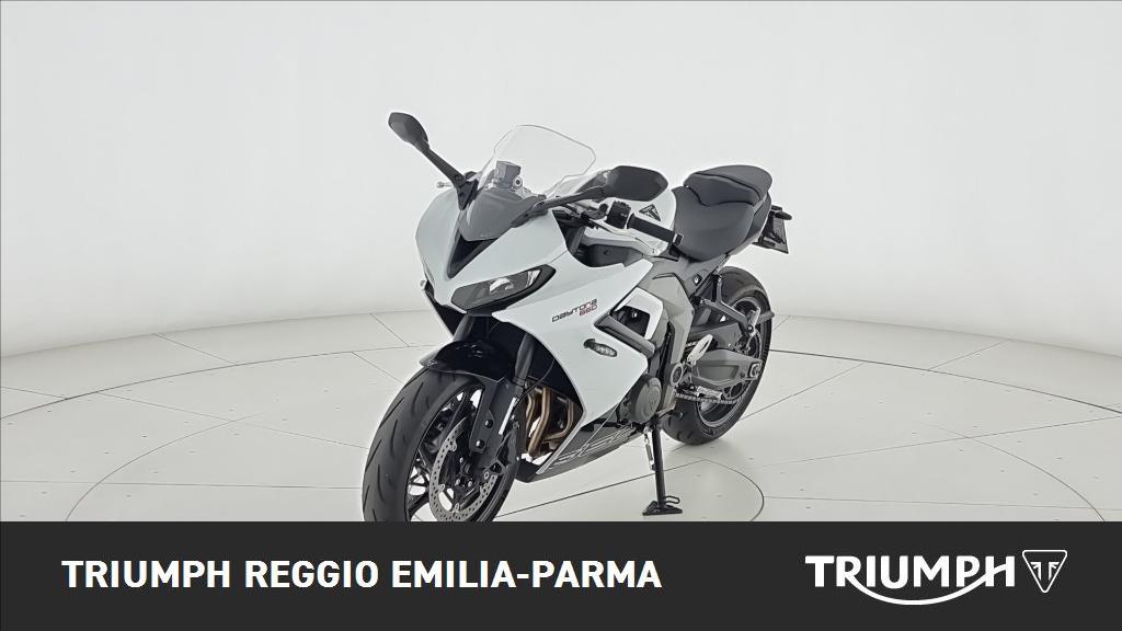 TRIUMPH Daytona 660 Abs