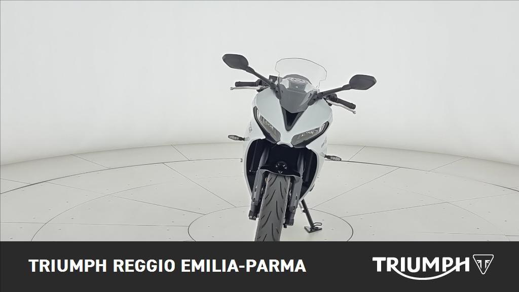 TRIUMPH Daytona 660 Abs
