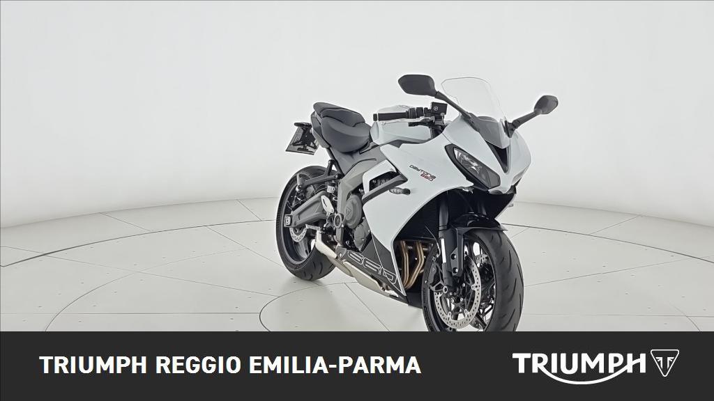 TRIUMPH Daytona 660 Abs