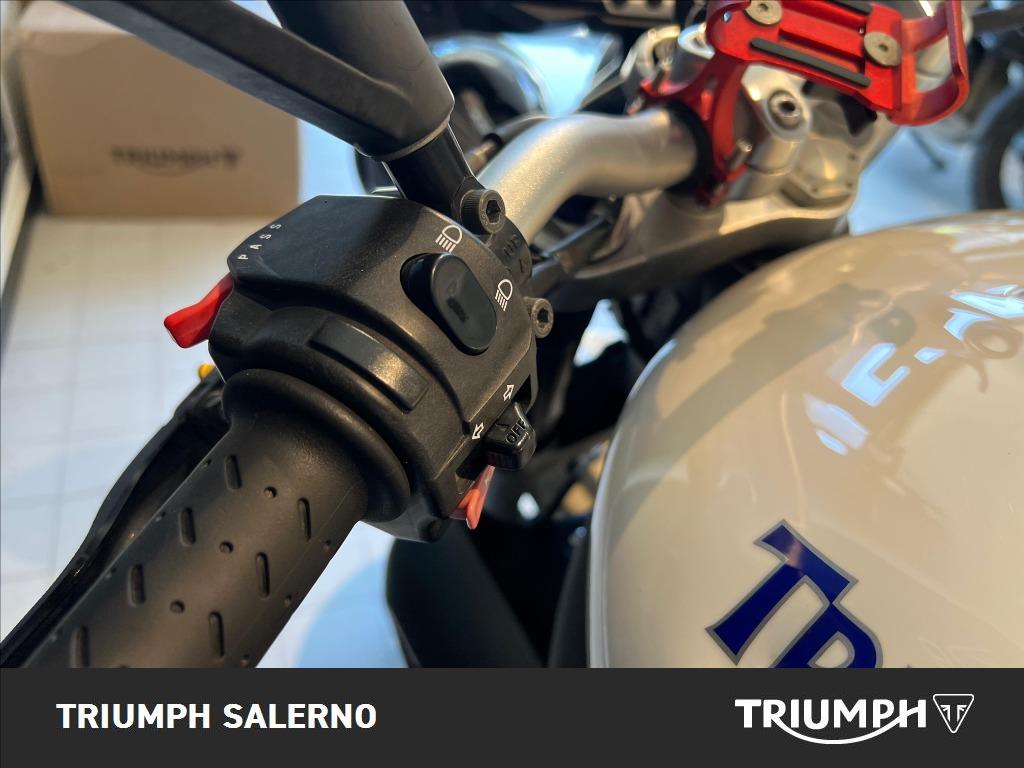 TRIUMPH Speed Triple 1050 