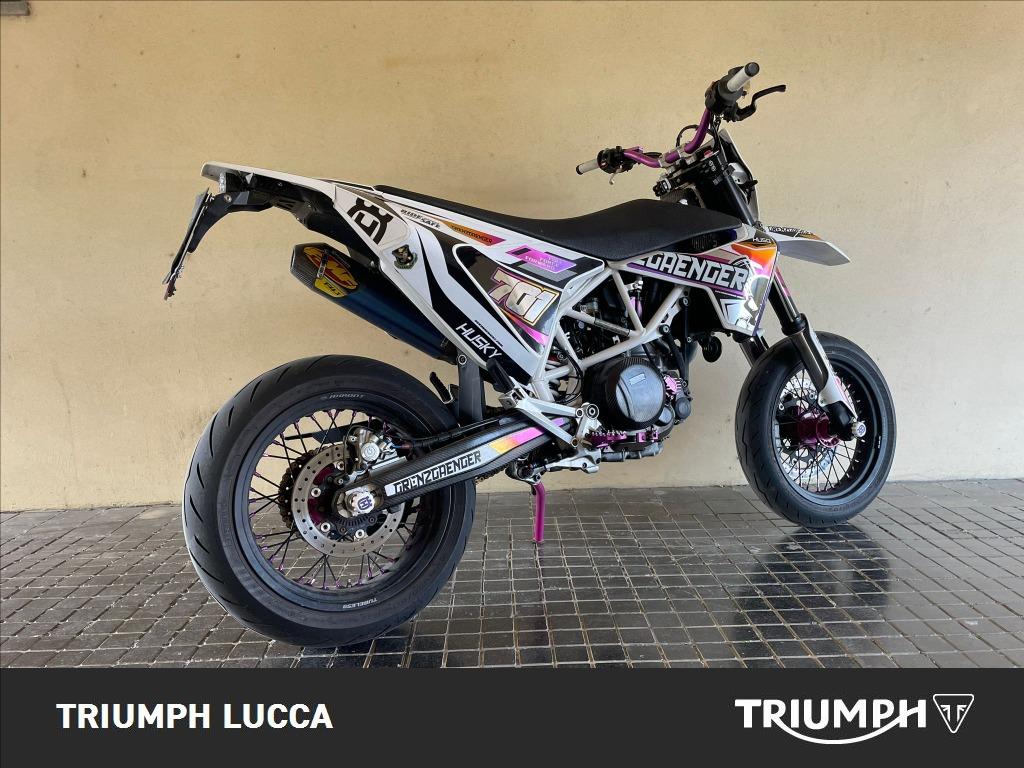 HUSQVARNA Supermoto 701 4T 