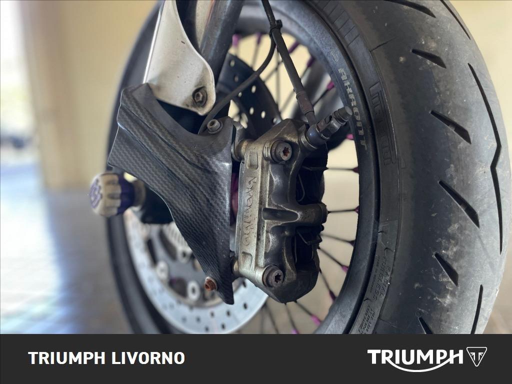 HUSQVARNA Supermoto 701 4T 