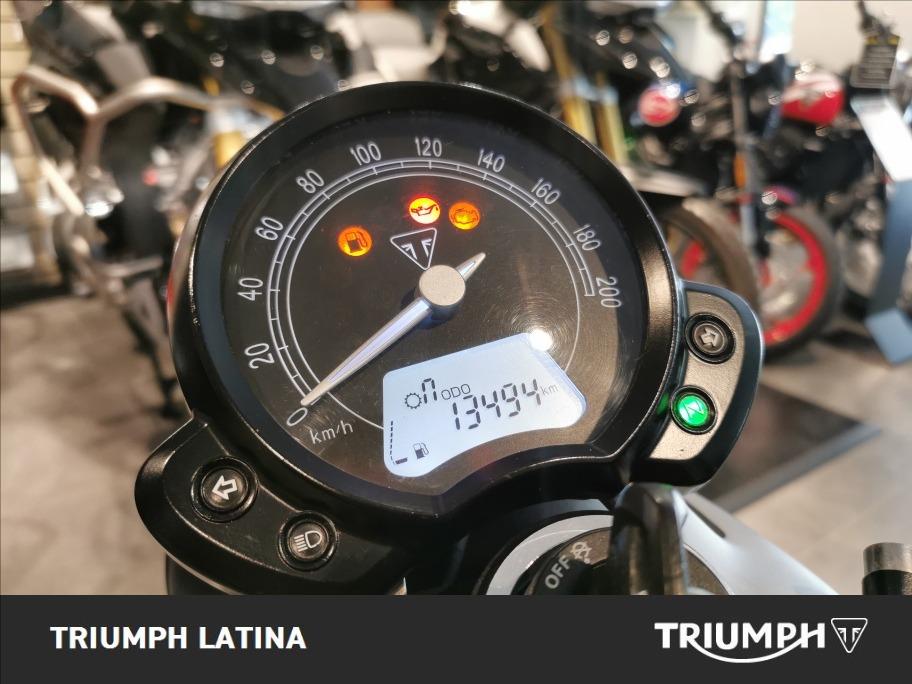 TRIUMPH Street Twin 900 