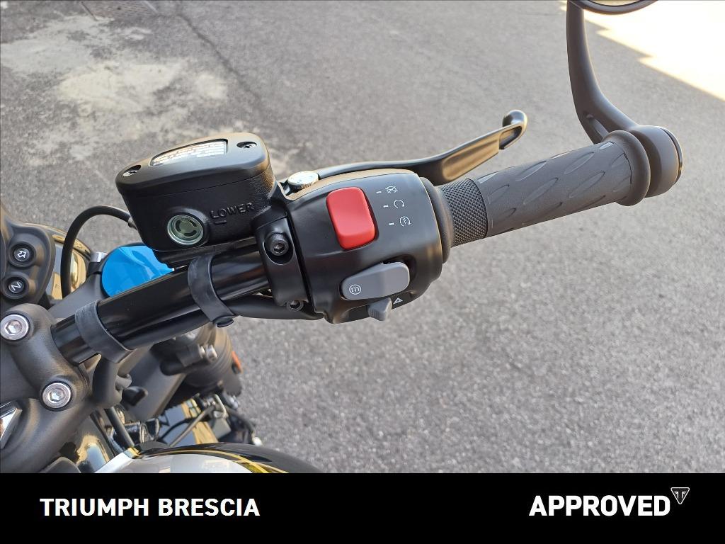 TRIUMPH Bonneville 1200 Bobber Icon Edition E5+