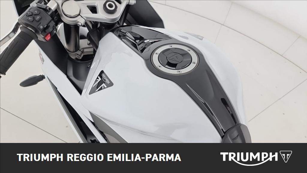 TRIUMPH Daytona 660 Abs