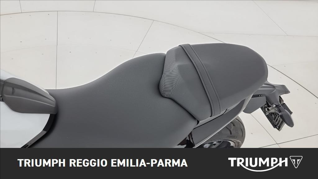 TRIUMPH Daytona 660 Abs