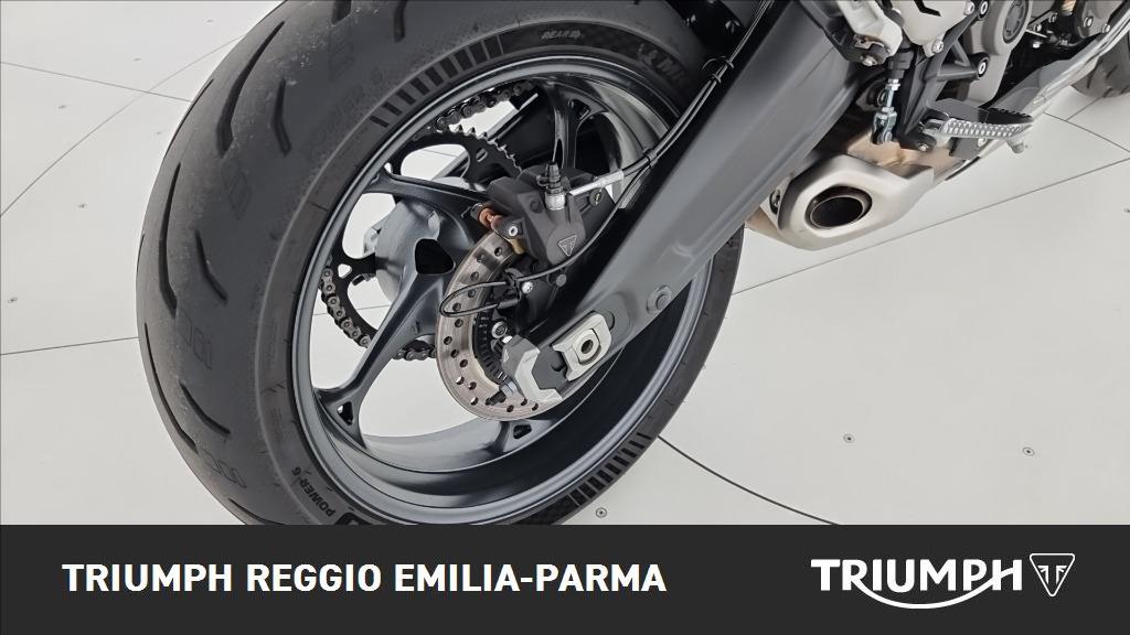 TRIUMPH Daytona 660 Abs