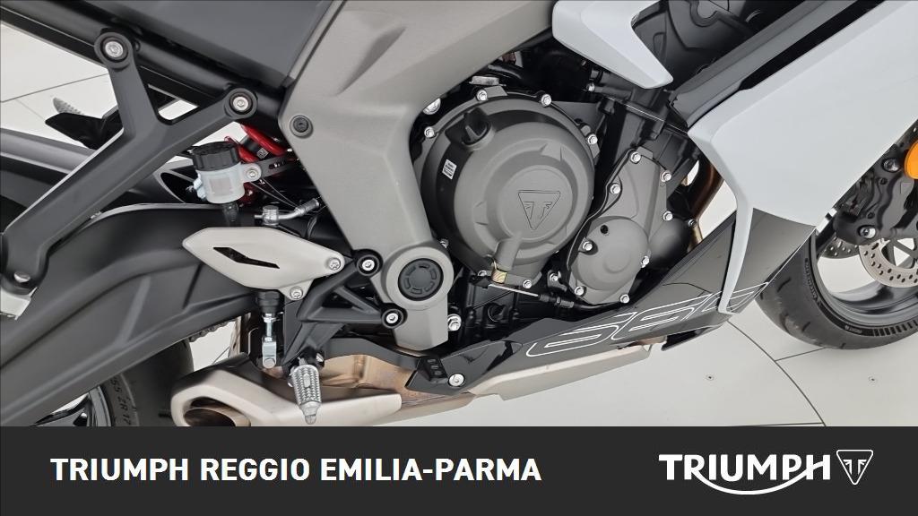 TRIUMPH Daytona 660 Abs