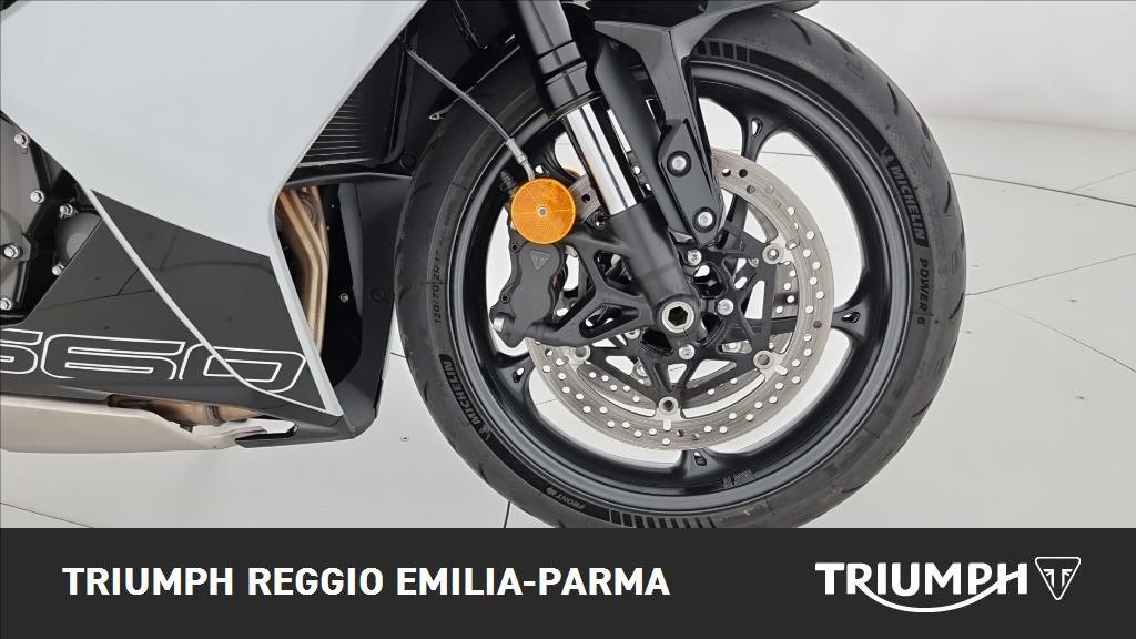 TRIUMPH Daytona 660 Abs