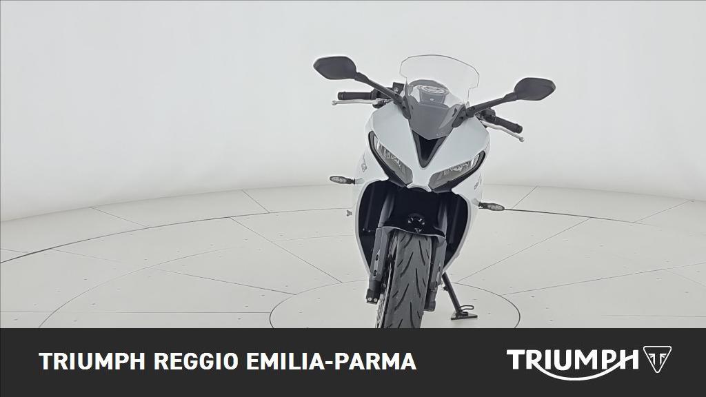 TRIUMPH Daytona 660 Abs