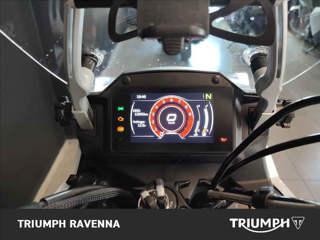 CFMOTO 650 MT Abs