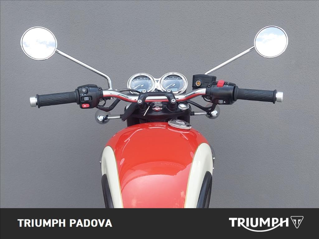 TRIUMPH Bonneville 900 T100 