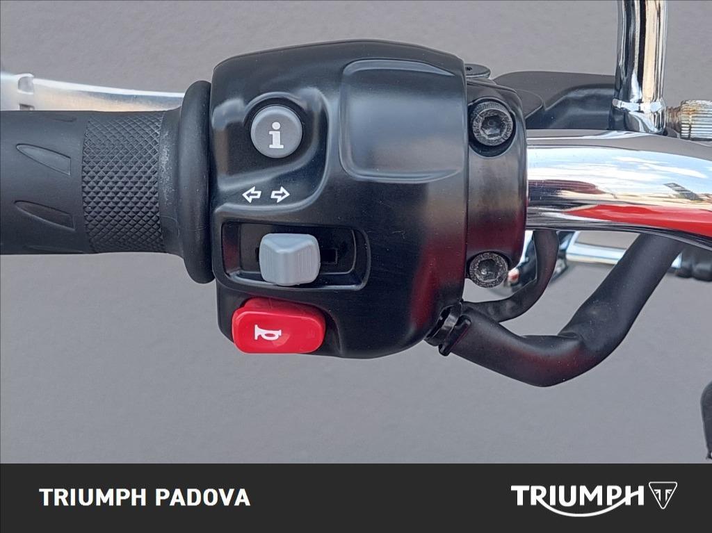 TRIUMPH Bonneville 900 T100 