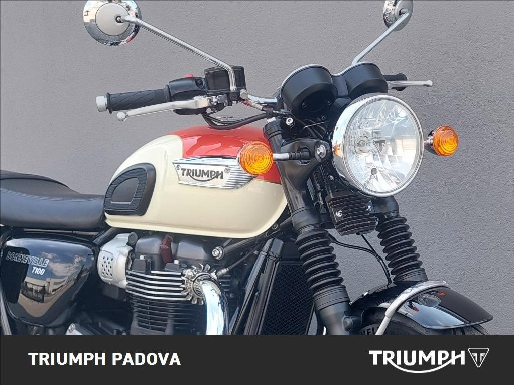 TRIUMPH Bonneville 900 T100 