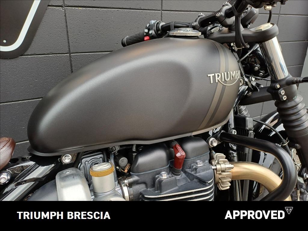 TRIUMPH Bonneville 1200 Bobber E5