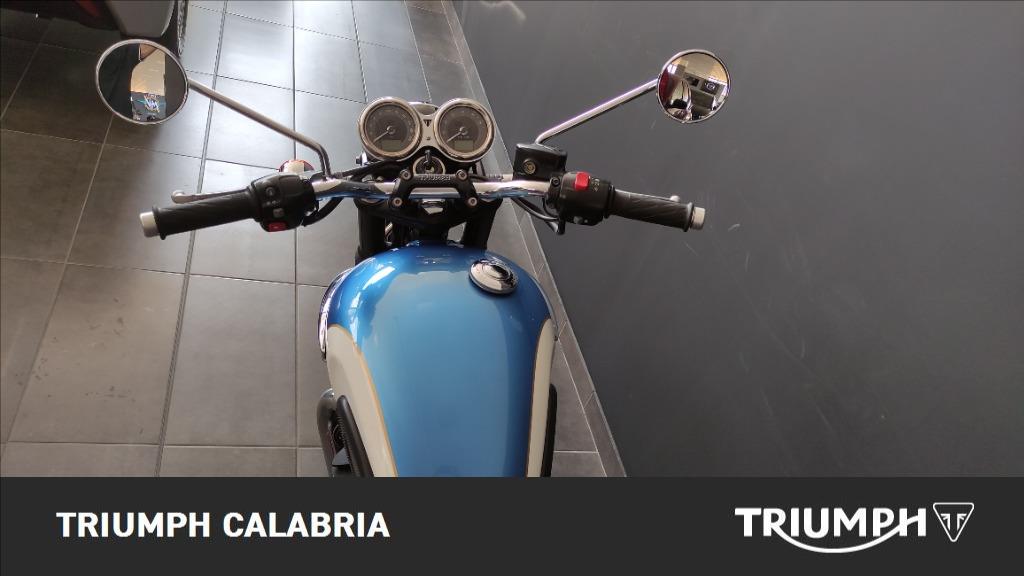 TRIUMPH Bonneville 900 T100 