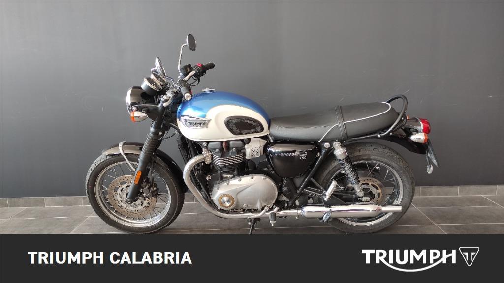 TRIUMPH Bonneville 900 T100 