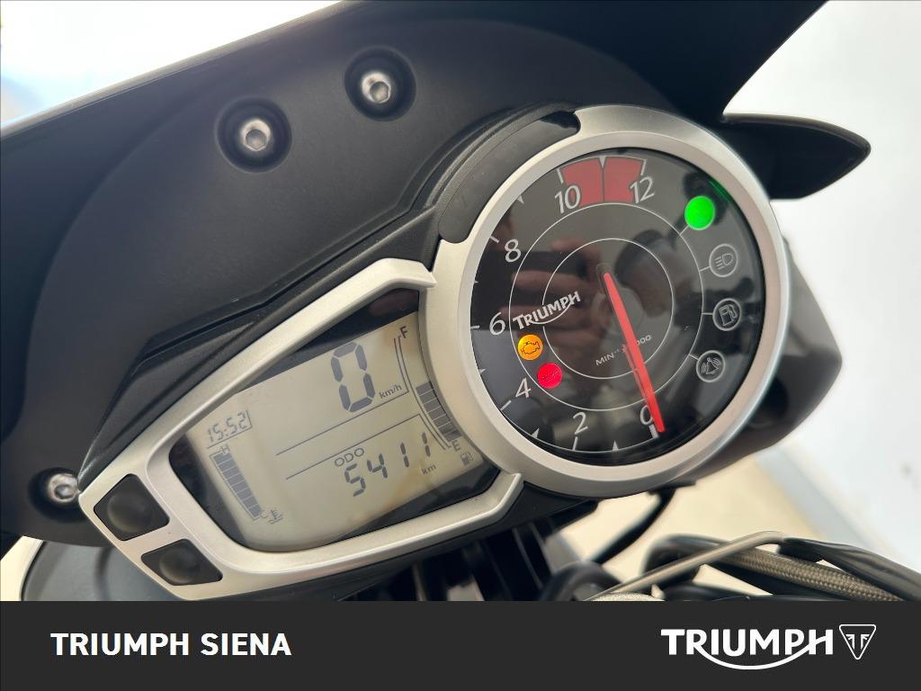 TRIUMPH Speed Triple 1050 