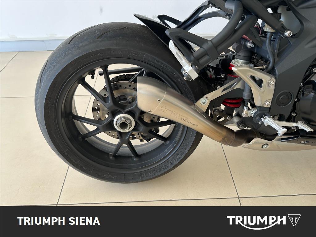 TRIUMPH Speed Triple 1050 