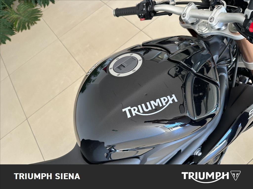 TRIUMPH Speed Triple 1050 