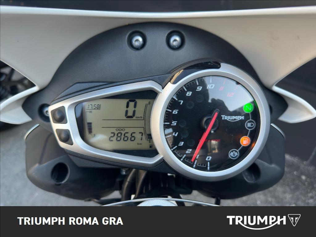 TRIUMPH Speed Triple 1050 
