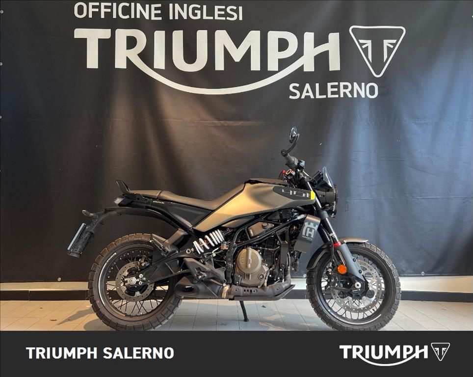 HUSQVARNA Svartpilen 401 4T