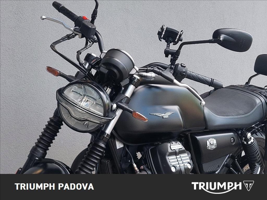 MOTO GUZZI V7 850 Stone Abs