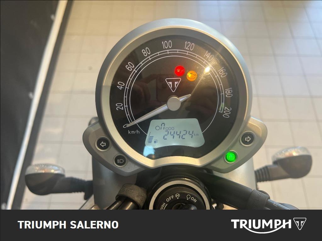 TRIUMPH Street Twin 900 