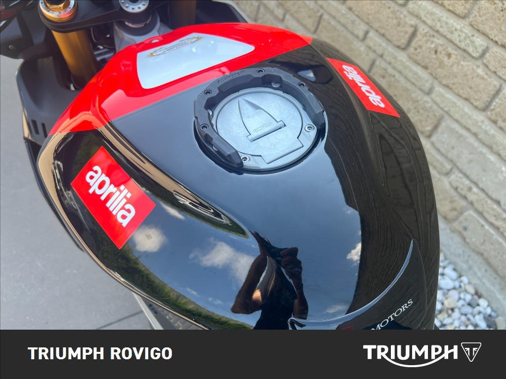 APRILIA Tuono 1100 V4 Factory SE-09 SBK