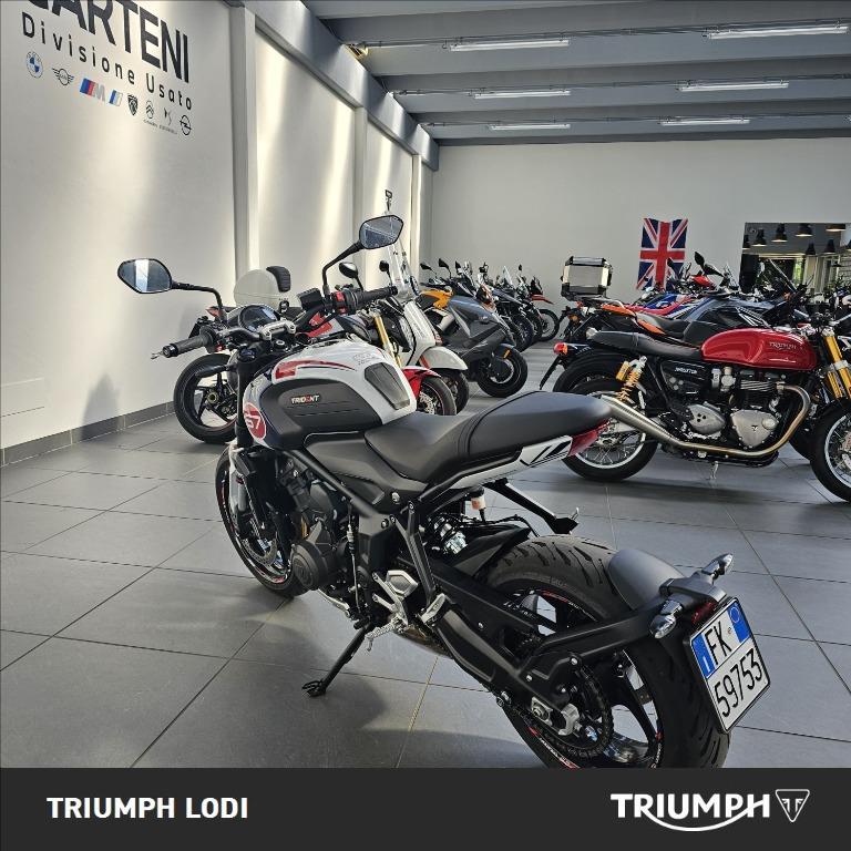 TRIUMPH Trident 660 Triple Tribute Abs