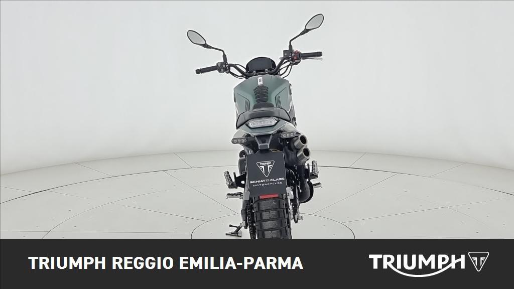 BENELLI Leoncino 800 