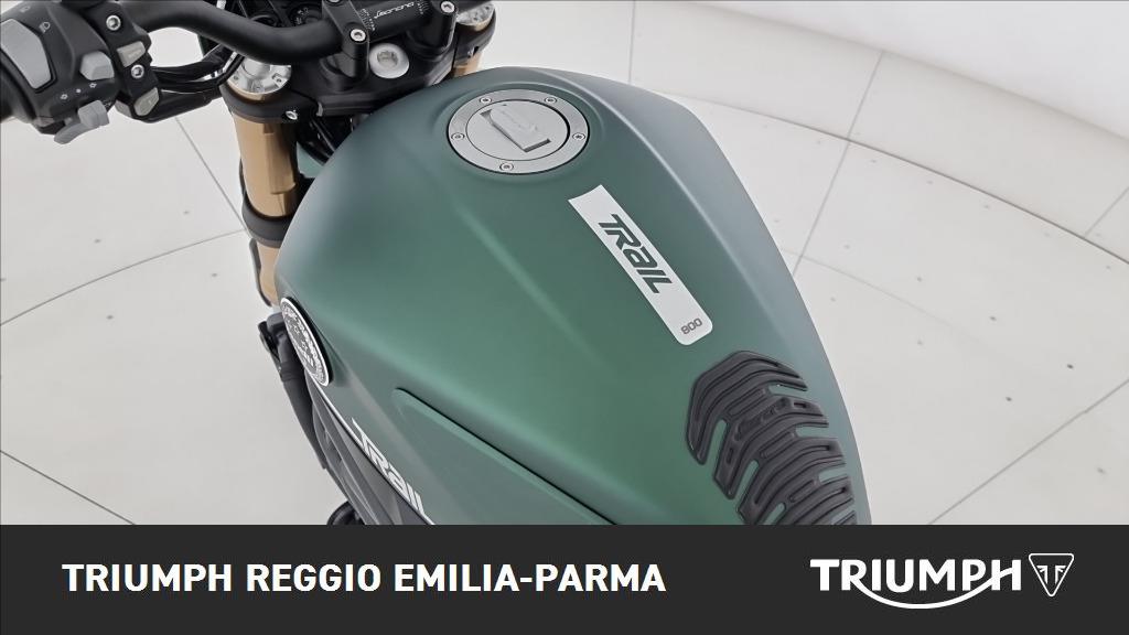 BENELLI Leoncino 800 