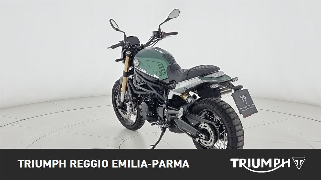 BENELLI Leoncino 800 