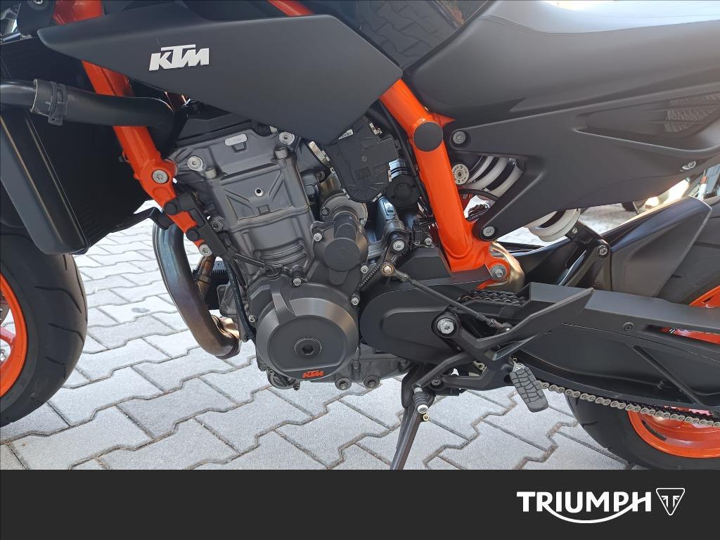 KTM 890 Duke R
