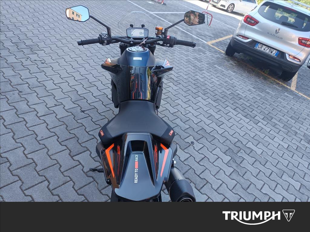 KTM 890 Duke R