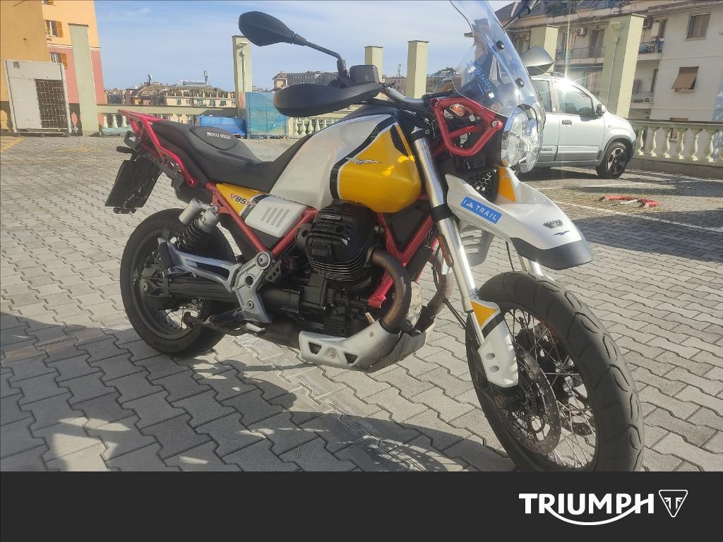 MOTO GUZZI V85 TT Evocative Graphics Abs