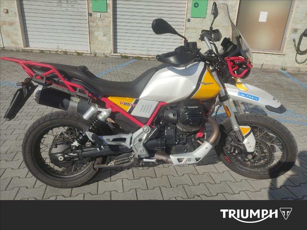 MOTO GUZZI V85 TT Evocative Graphics Abs