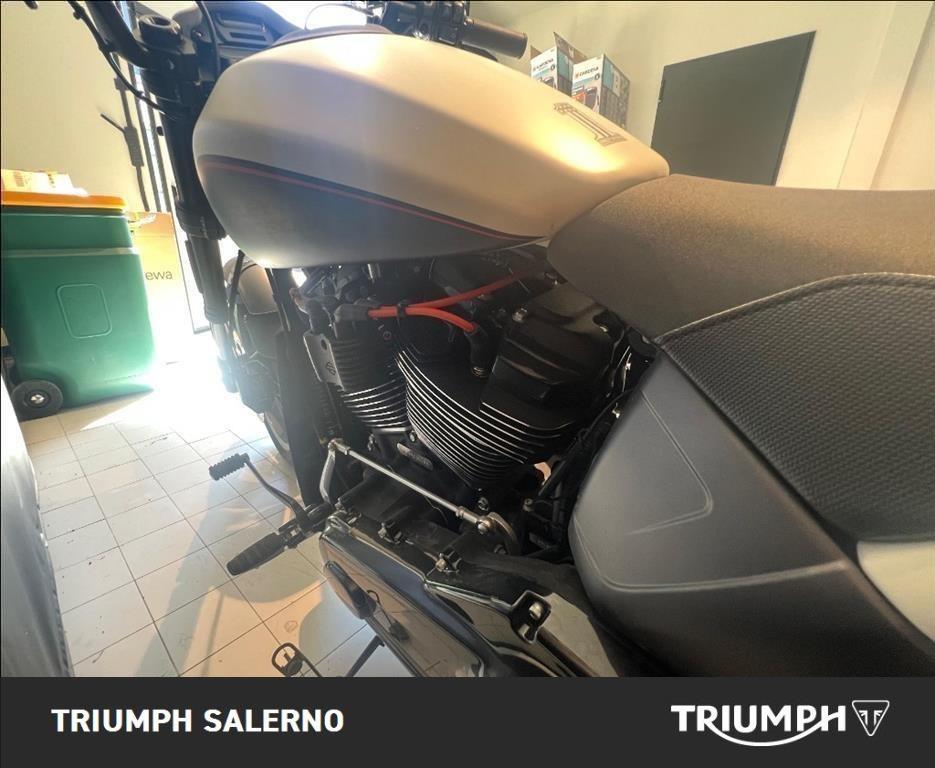 HARLEY DAVIDSON FXDR 114 