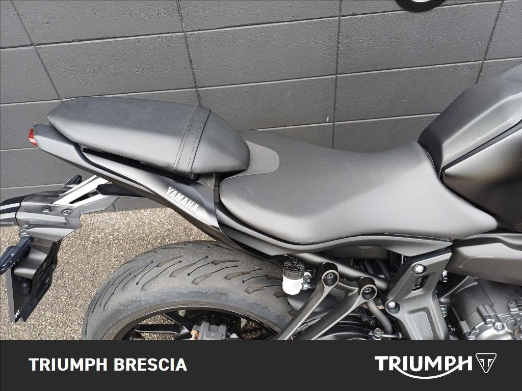 YAMAHA MT-07 690 Pure Abs