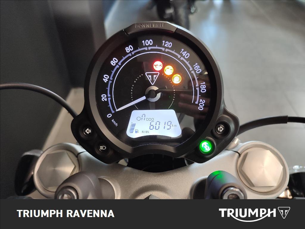 TRIUMPH Bonneville 1200 Speedmaster E5