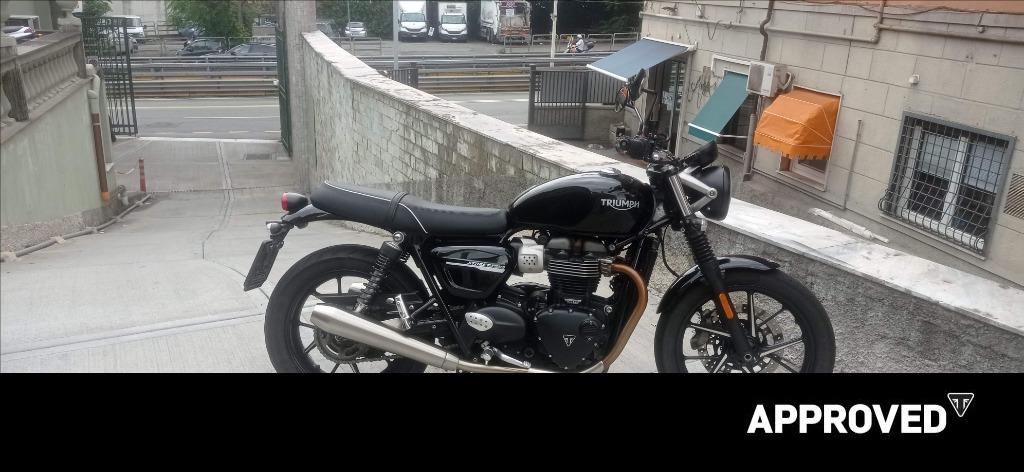 TRIUMPH Street Twin 900 