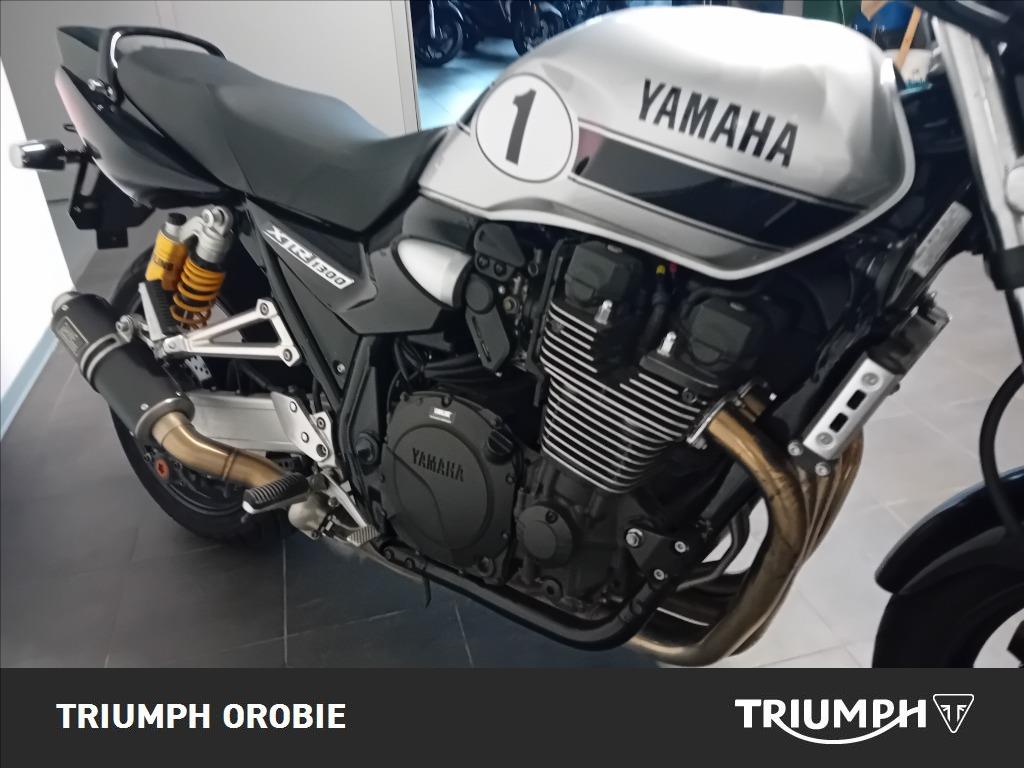 YAMAHA XJR 1300 