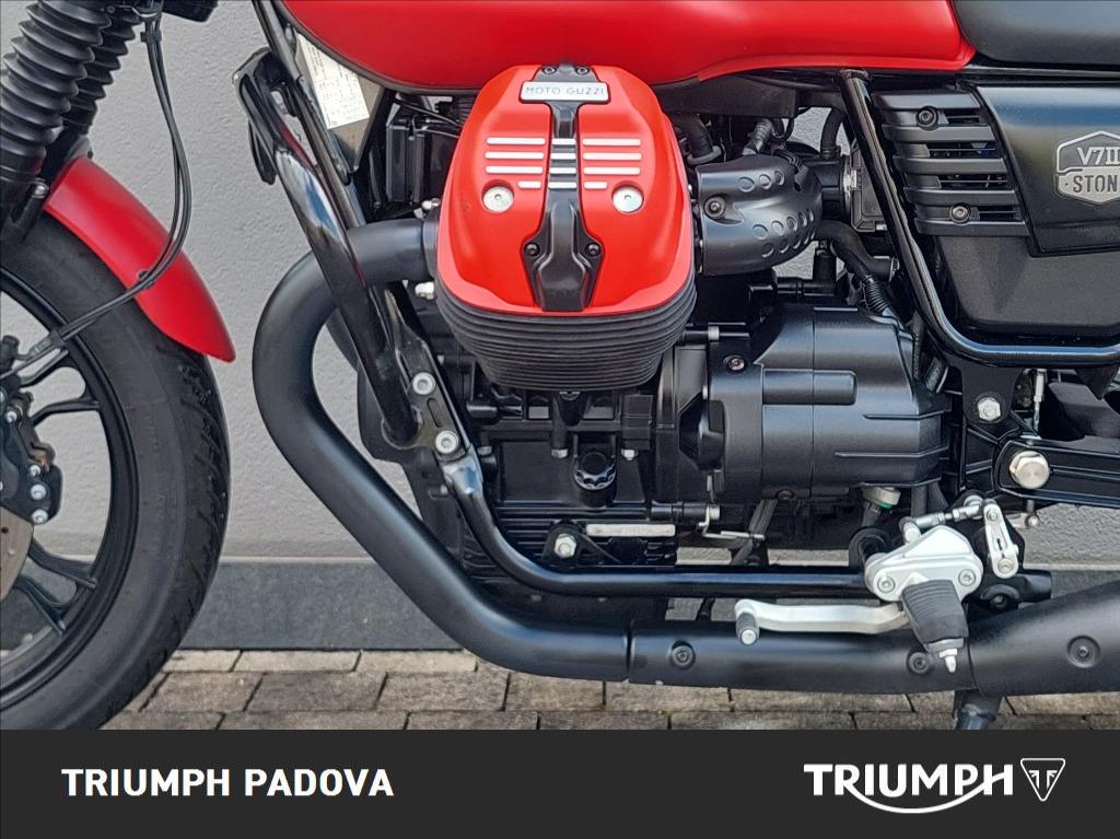 MOTO GUZZI V7 III 750 Stone Abs