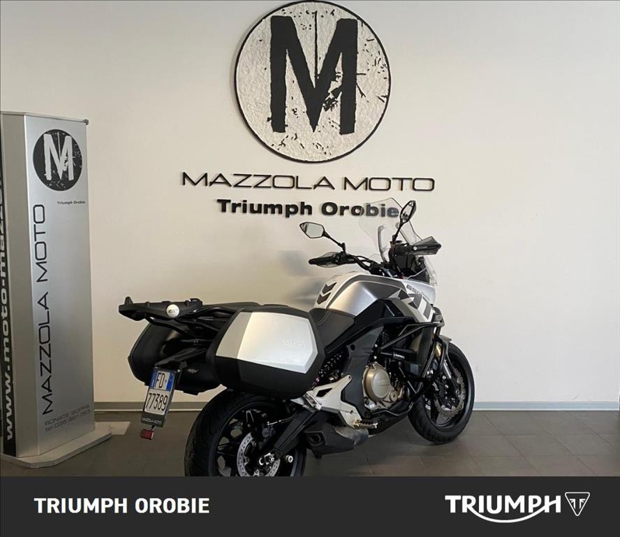 CFMOTO 650 MT Abs